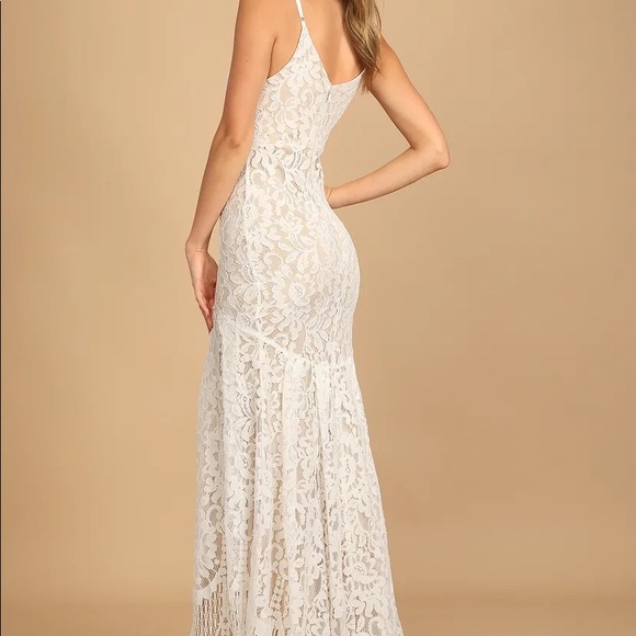 SOLD-LULUS || “Flynn” Lace max dress NWT - Picture 4 of 12